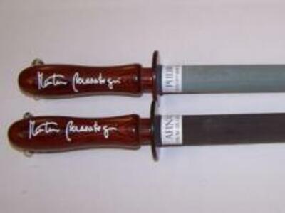 Juego de chairas de grano 1200 para el vaciado y afilado y 6000 estimado para el asentado y pulido a extremo del filo de nuestro
